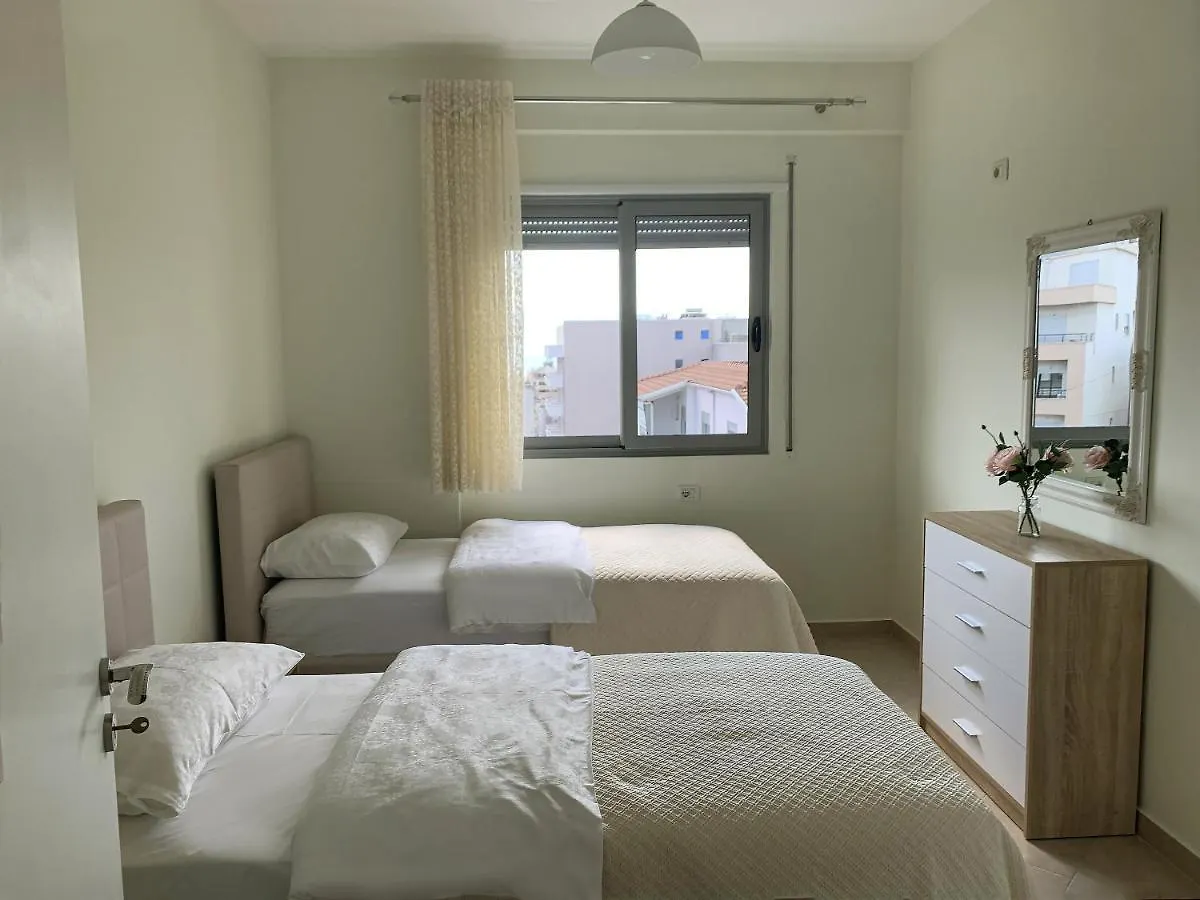Vlora Ar - Spacious Modern Apartment With A View