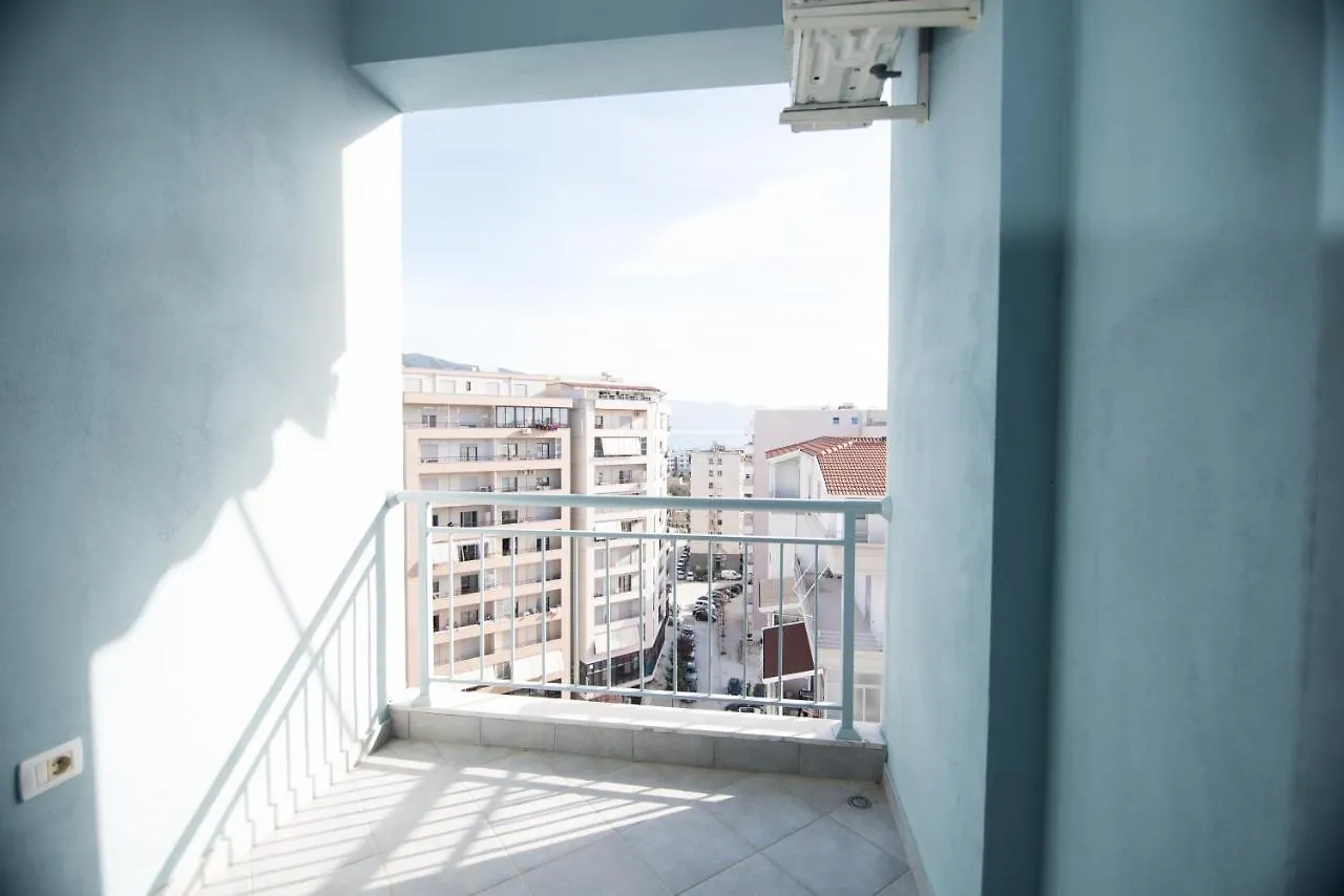 Vlora Ar - Spacious Modern Apartment With A View