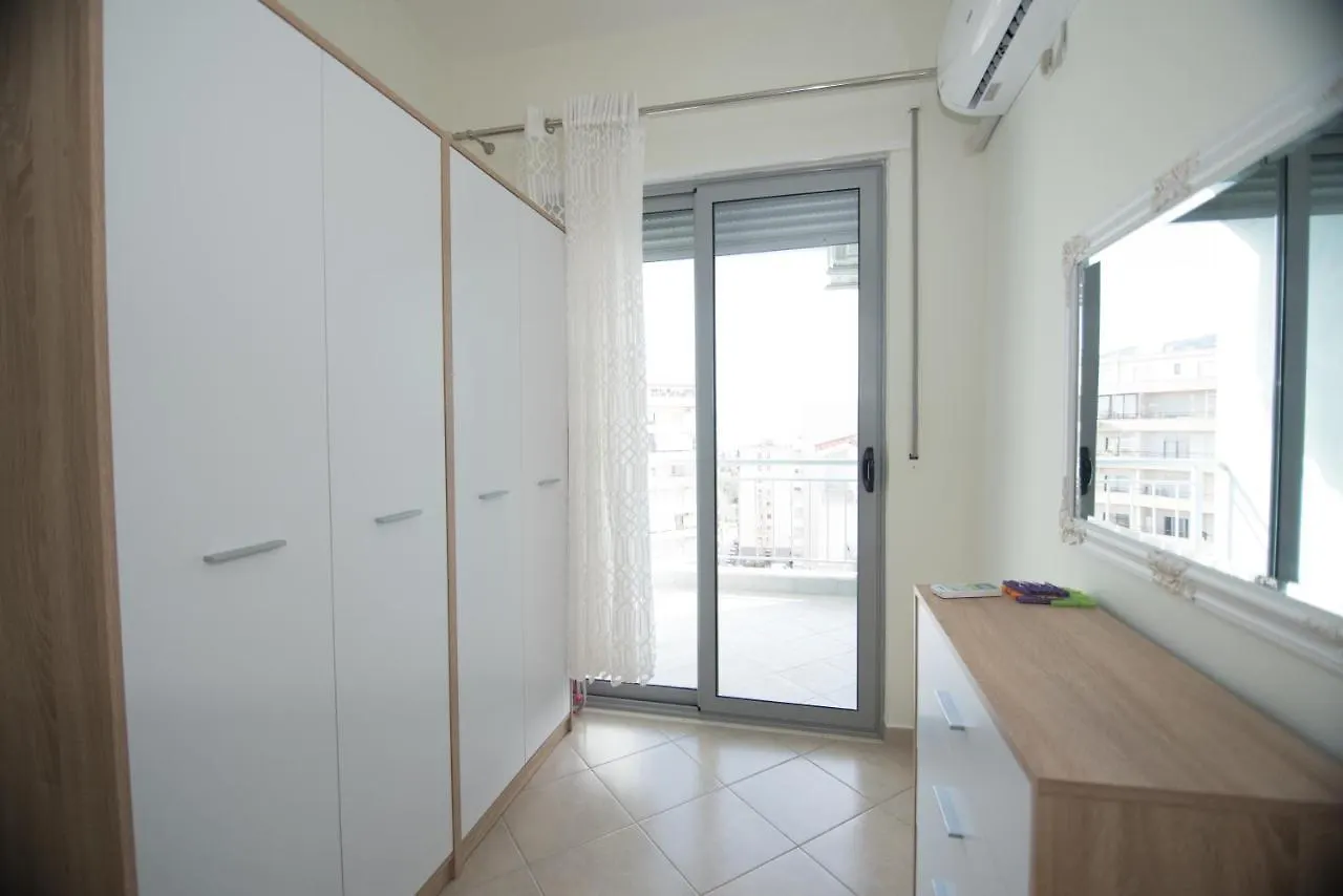 Vlora Ar - Spacious Modern Apartment With A View Albania